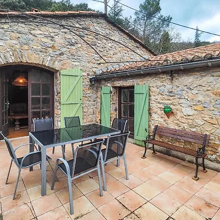 Cozy In With Kitchen Olargues