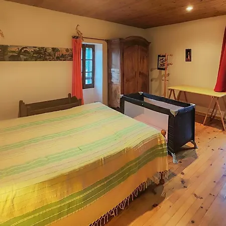 Cozy In With Wifi بيت للعطل *