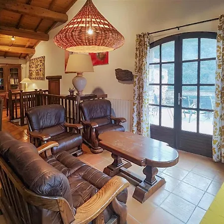 Prázdninový dům Cozy In With Wifi